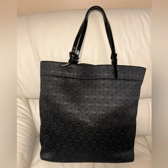 Michael Kors Tote Bag - Picture 2 of 4